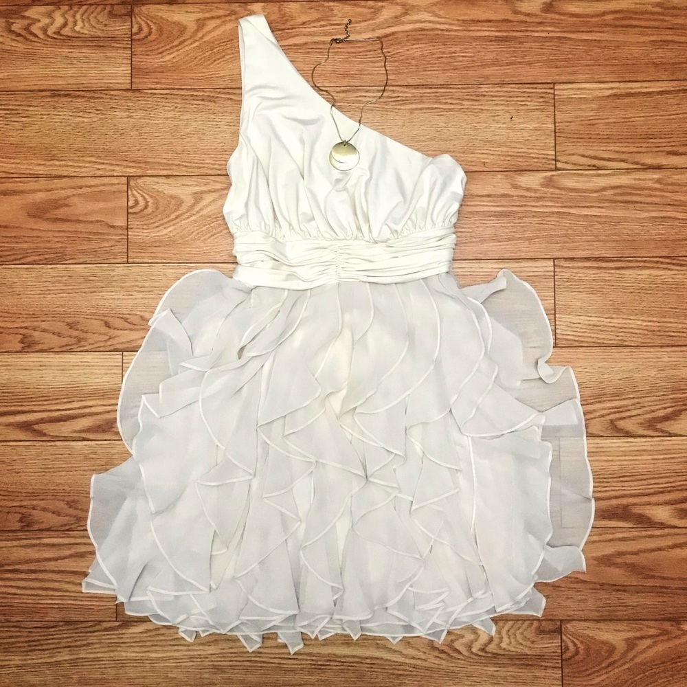 Ark & Co Ivory One Shoulder Layered Ruffle Dress M